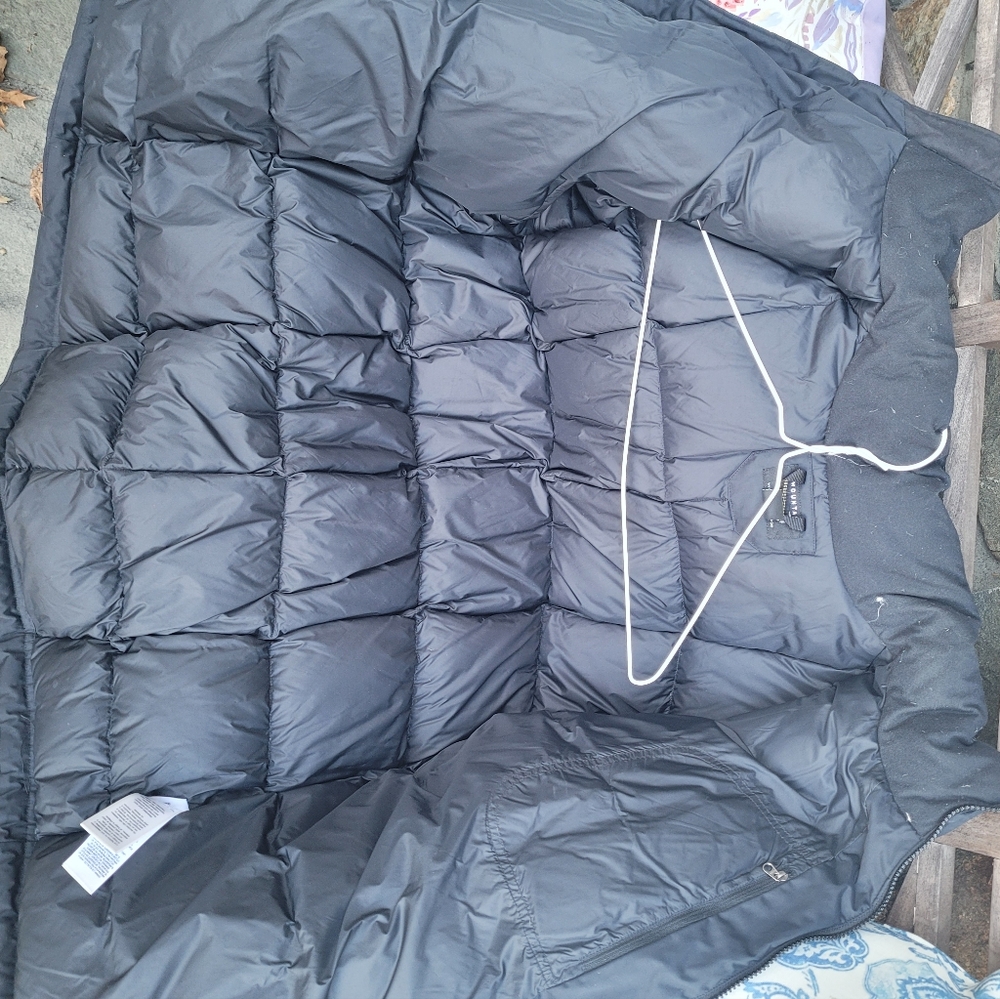 Mountain Hardwear Down Jacket DryQ - Picture 13 of 16